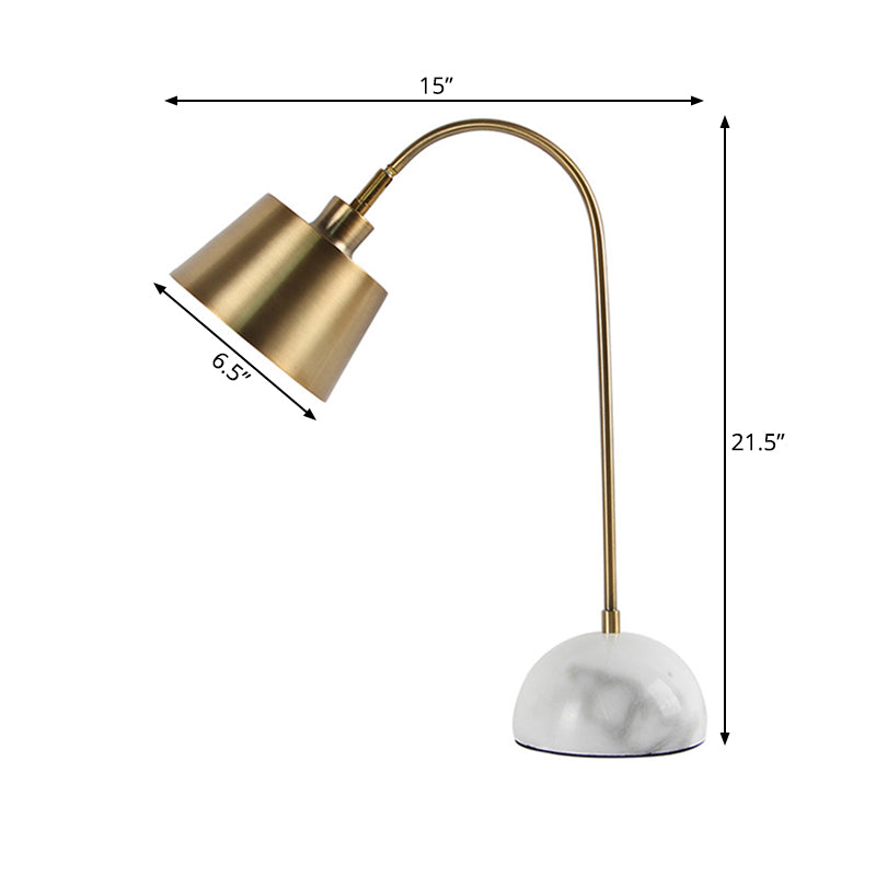 Gold Tapered Shade Tischlampe Moderner Stil 1-Kopf-Metallic Stehpreis mit Marmorbasis