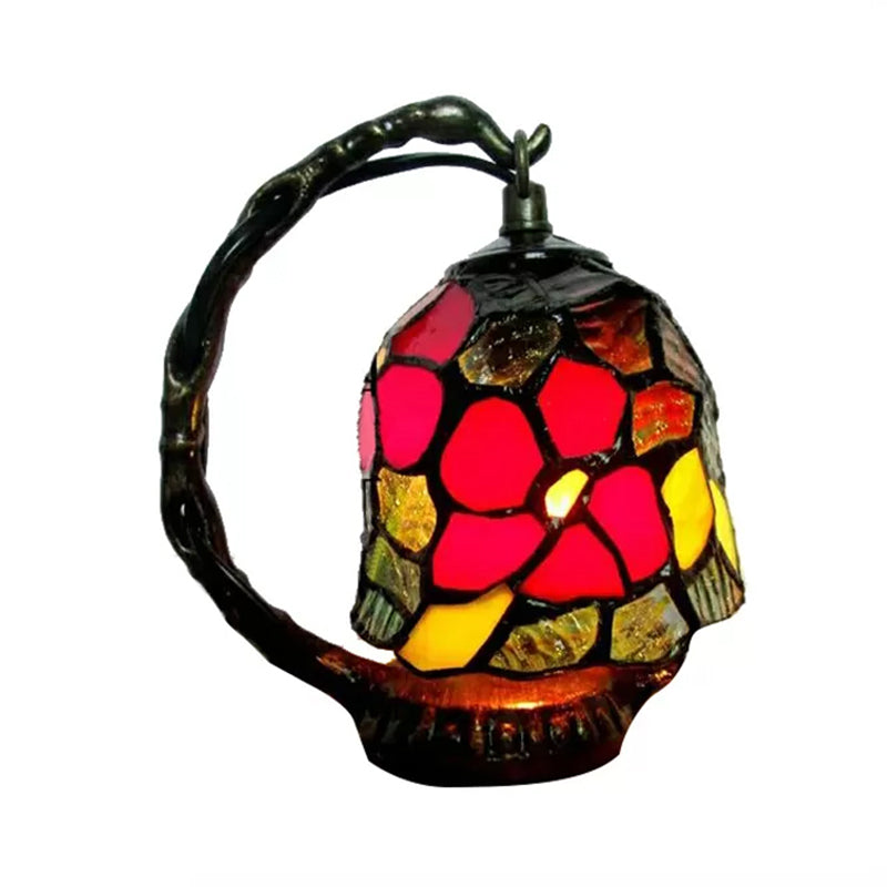 Accensione mini da tavolo rustica con braccio curvo e uva/fiore/libellula macchiata di vetro 1 leggero lampada da tavolo in bronzo per camera da letto