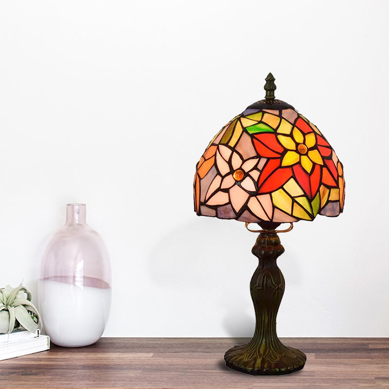 Illuminazione da tavolo con fiori multicolori Illuminazione da tavolo rustica Tiffany a 1 luce con paralume in vetro colorato con finitura bronzo/ottone