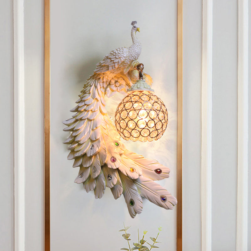 Cotta de pared de pavo real un solo cabeza Cottage White/Red/Blue Resin Wall Lighture con sombra de cristal K9 transparente, izquierda/derecha