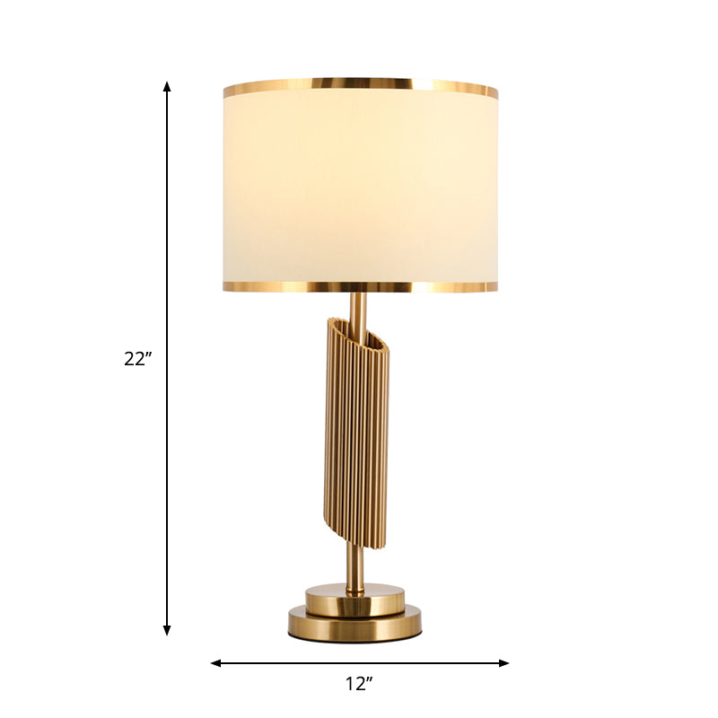 Éclairage de table de canon en tissu Classic 1-Light Parlour Night Lampe avec base de cylindre à bevel en laiton
