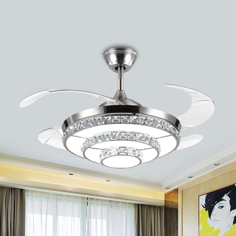 19 "W Modernismus LED Deckenventilator Lampe Silber 3-Tier Semi Flush Mount Light mit Kristallblockschatten, 4 Klingen