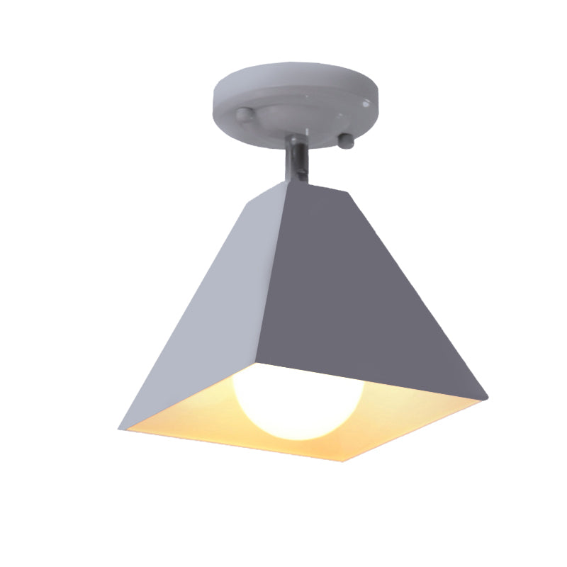1 Craftsman Head Flush Mount Light moderne plafond en métal élégant pour la boutique de tissu de bureau