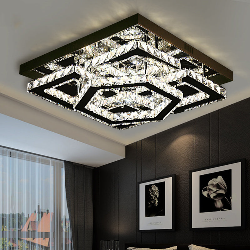 Salle du coucher à la base de la chambre à coucher semi-lampe à plafond chromée simple avec hexagone et ombre en cristal carré en lumière chaude / blanche