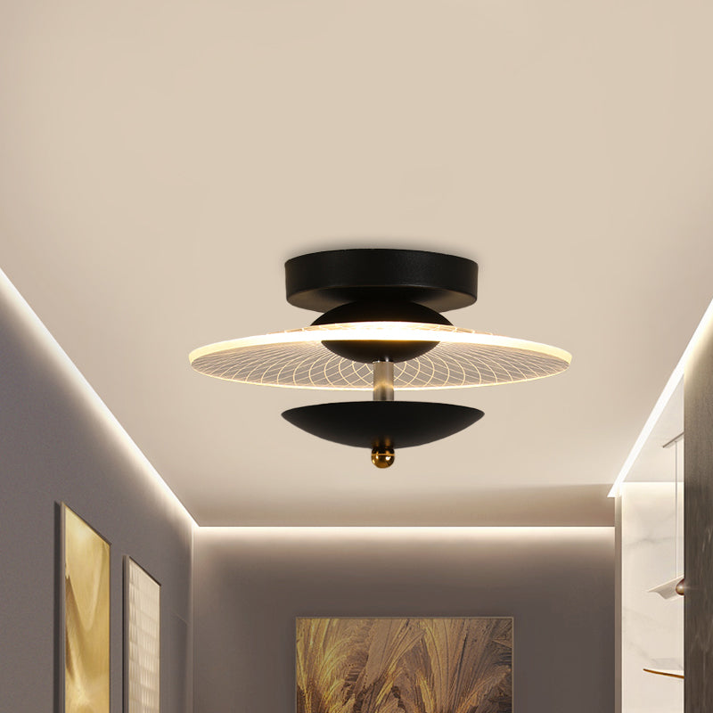Runde Acryl halb Flush Light Contemporary Black/Gold Finish LED -Deckenbeleuchtung in warmem/weißem Licht für Korridor