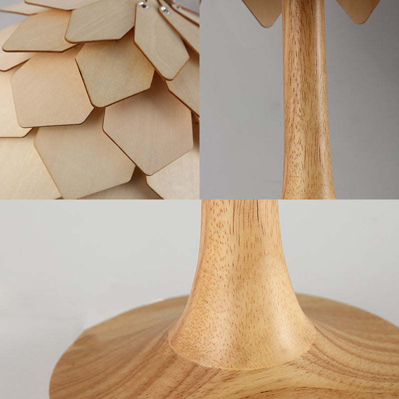 Lámpara de mesa de cono de pino de madera Estilo contemporáneo Iluminación de mesa beige de 1 luces para dormitorio