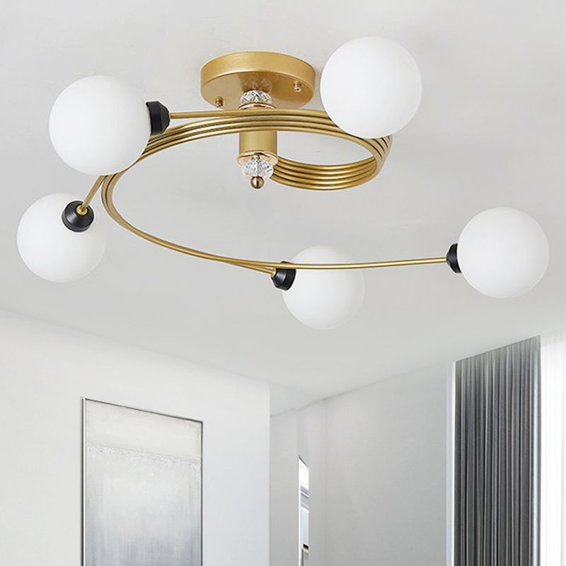 Gold Spiral Semi Flush Lighting Nordic 3/5 Lichter Deckeneinbau mit Orb Klar/Milch/Weiß Glasschirm