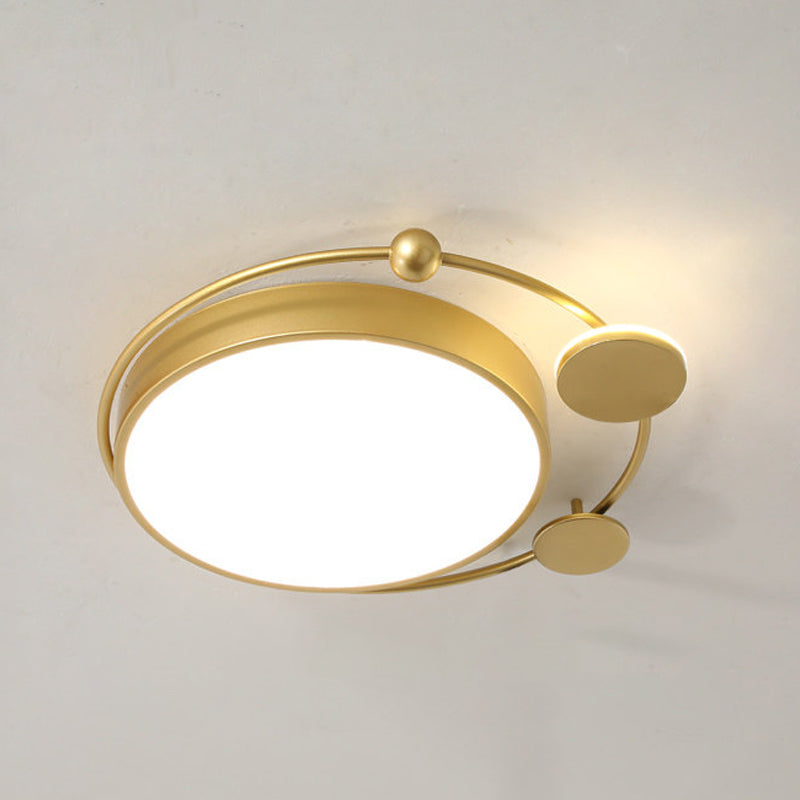Minimalism Round Ceiling Lamp Acrylic LED Bedroom Flush Mount Light Fixture in Gold