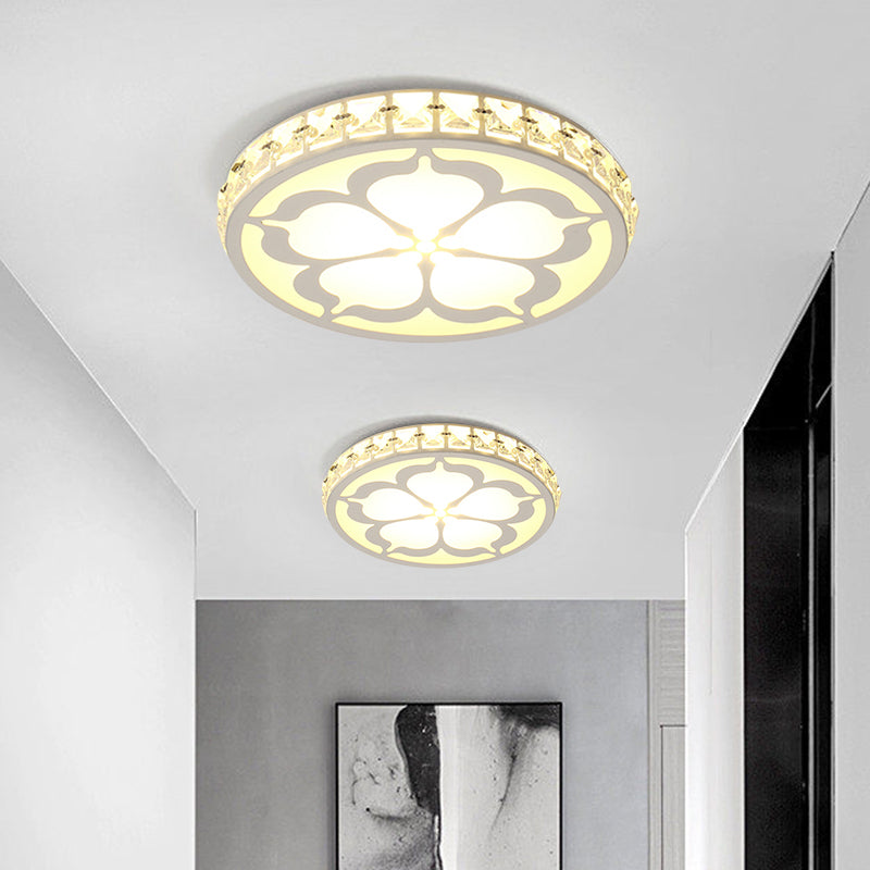 Round Flush Mount Lamp Modernity Faceted Crystal White/Gold LED Ceiling Light Fixture with Flower Pattern