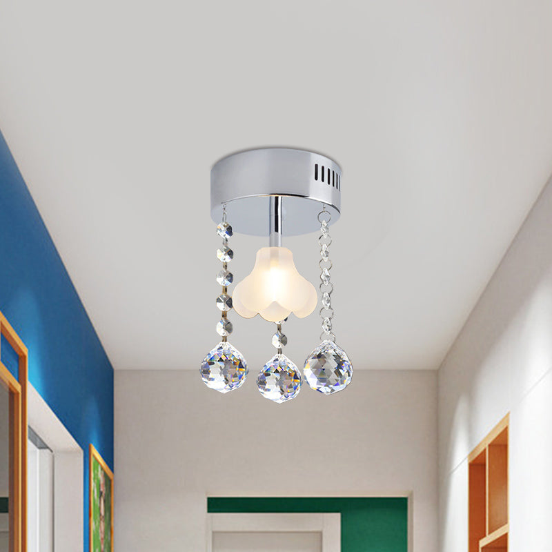 Teardrop Semi Flush einfache klare Kristall 1 Leichter Esszimmer Deckenlampe in Chrom mit Blumenglasschatten