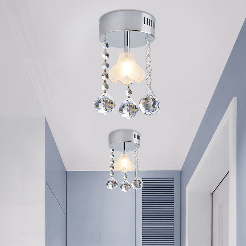 Teardrop Semi Flush einfache klare Kristall 1 Leichter Esszimmer Deckenlampe in Chrom mit Blumenglasschatten