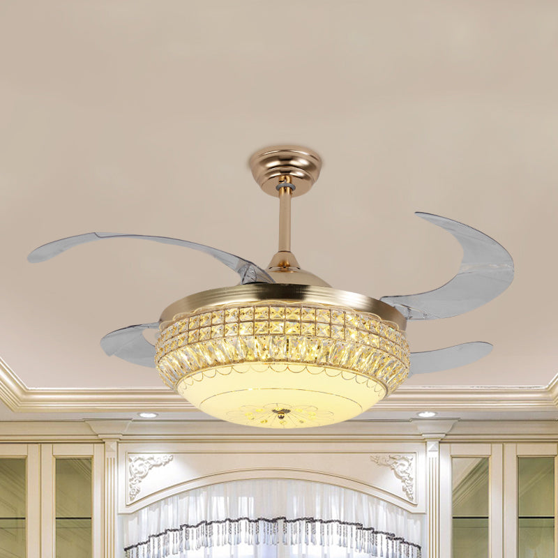 19 "W LED Schlafzimmer Semi Flush Lampe Moderne Gold 4-Blatt-Hängeventilator mit kuppelstrukturierter Glasschatten