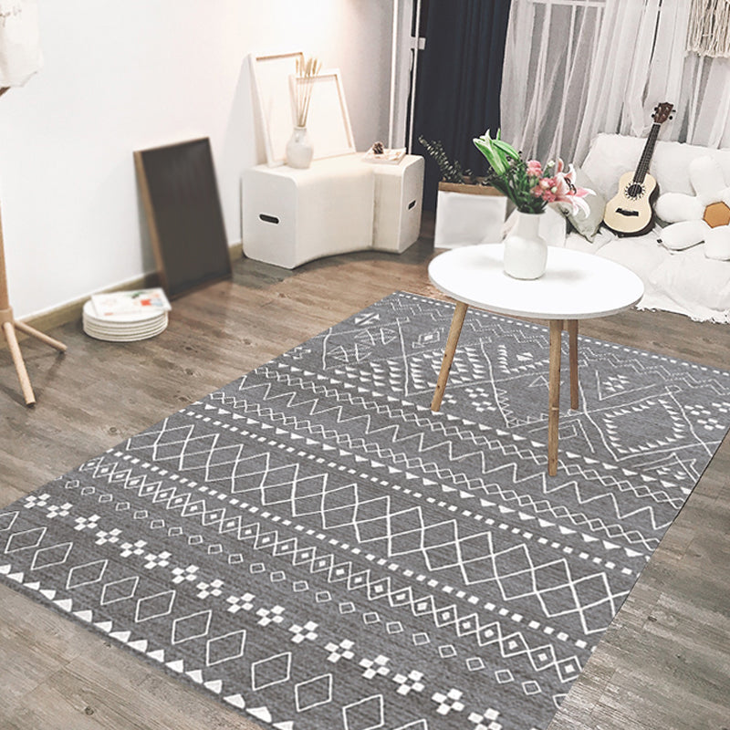Stylish Tribal Geometric Pattern Rug with Stripe Grey Bohemian Rug Polyester Pet Friendly Non-Slip Backing Washable Area Rug for Living Room