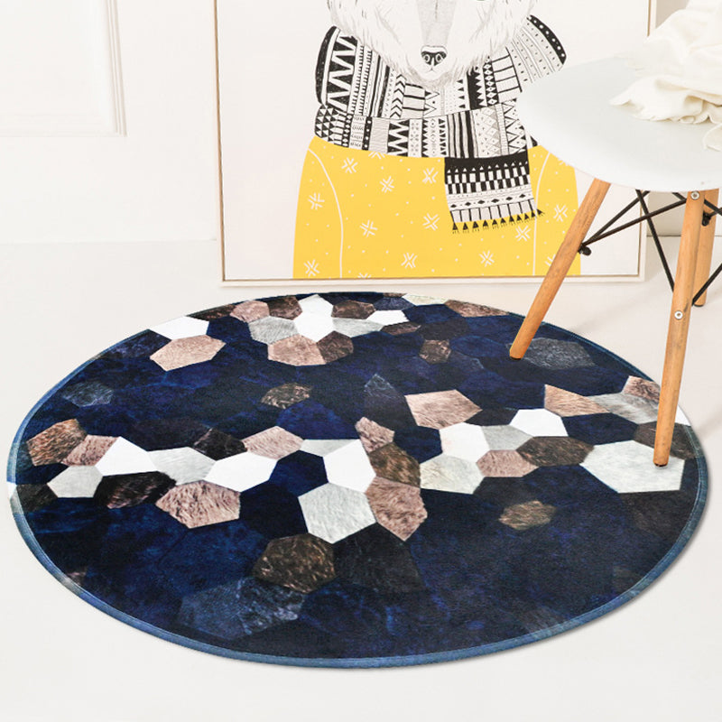 Black Novelty Rug Polyester Geometric Pattern Rug Pet Friendly Machine Washable Anti-Slip Backing Carpet for Decoration