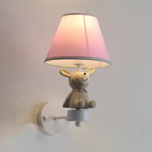 Mooi dierenmuurlicht met taps toelopende schaduw houten 1 kop sconce licht voor gangfoyer