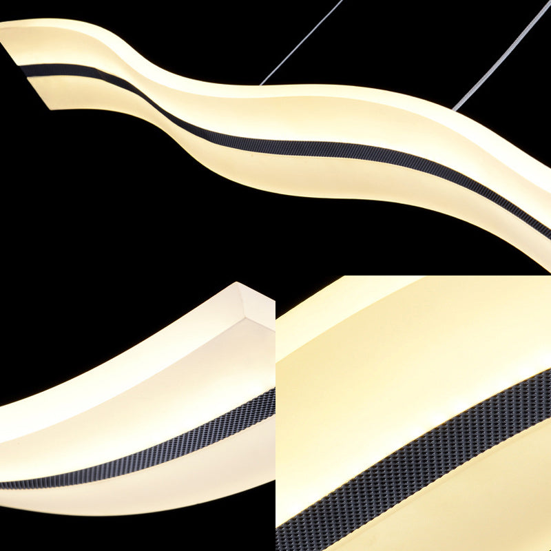 Zeitgenössische, wellige Acrylheizenleuchte LED -Deckenlicht über Insel in warmem/weißem/natürlichen Licht