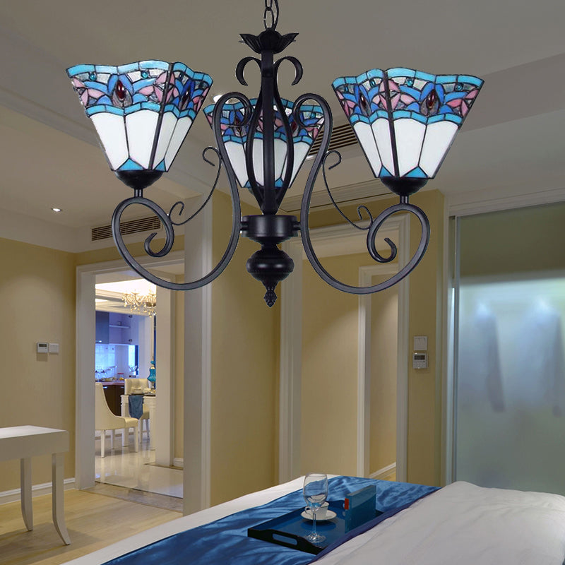 Piramide illuminazione sospesa con catena metallica 3 luci macchiate di vetro in vetro in blu