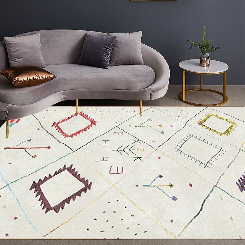 Retro Tribal Pattern Rug Light Grey Polyester Washable Pet Friendly Anti-Slip Carpet for Living Room