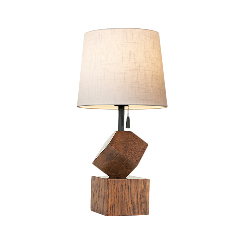Lampada da comodino beige/barile marrone semplice 1 tavolo da notte in tessuto a testa con base cubica in legno