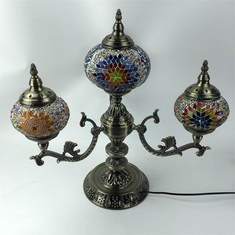 Bohemia Oval Night -Stand Light 4 Bulbos de la mesa de vidrio manchada de la mesa de vidrio en rojo/amarillo/naranja para el dormitorio