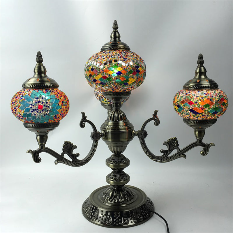 Bohemia Oval Night -Stand Light 4 Bulbos de la mesa de vidrio manchada de la mesa de vidrio en rojo/amarillo/naranja para el dormitorio