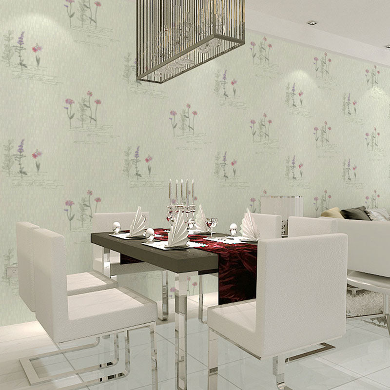 Contemporary Blossoms Wallpaper Roll for Accent Wall, 33' x 20.5" Wall Decor in Green