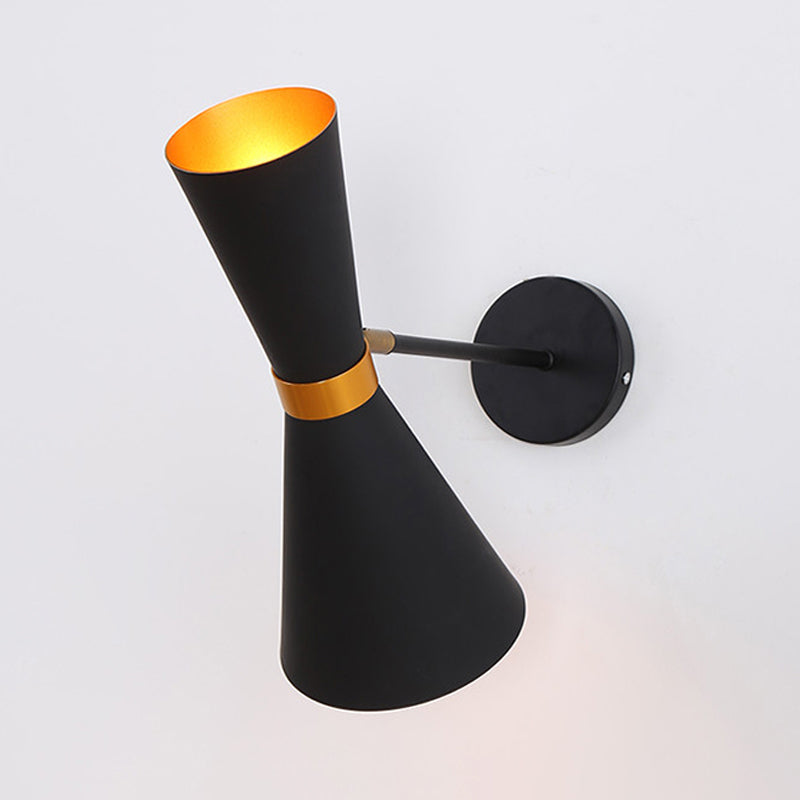 Lámpara de aplastador de cócteles en blanco/negro moderna 1 iluminación montada en la pared de metal ligero con junta giratoria