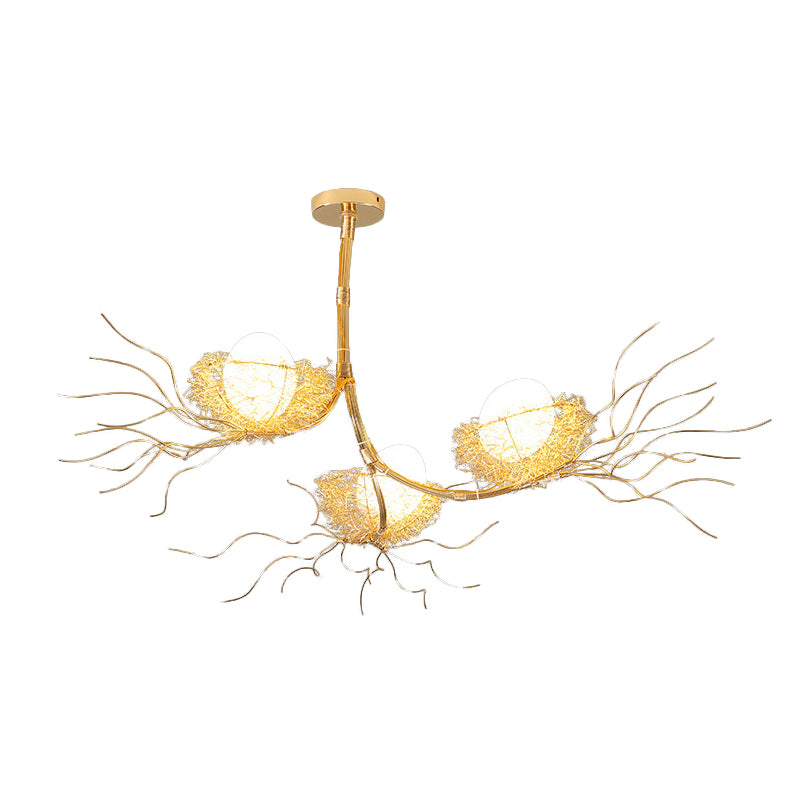 Modern Branch Hanging Light met Nest & Egg Three Lights Metal Kroonluchter in goud voor studieruimte