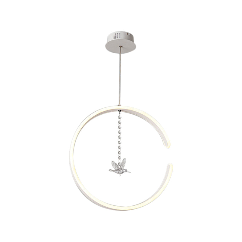 Metalen C-vormige suspensieverlichting Minimalisme Zwart/Wit LED Hanglampkit met bungelende kristalvogel in warm/wit licht