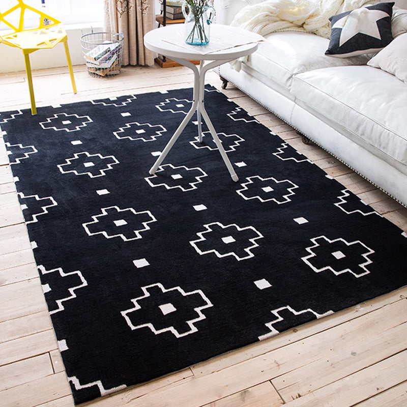 Modern Geometric Pattern Rug Black Polyester Rug Non-Slip Pet Friendly Washable Are Rug for Living Room