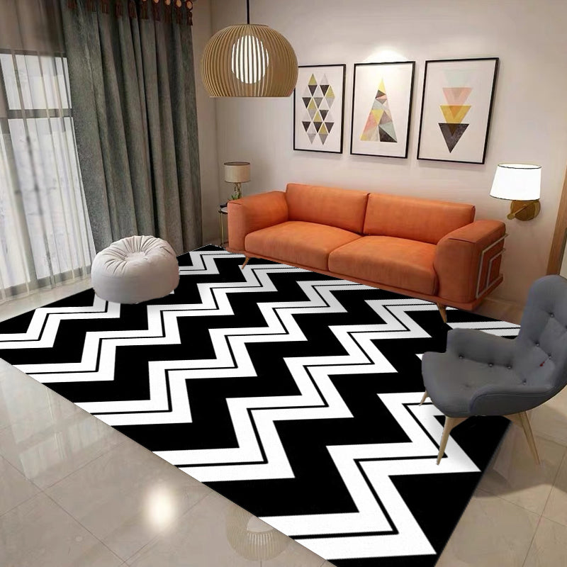 Stylish Geometric Pattern Rug Black and White Modern Rug Polyester Pet Friendly Washable Non-Slip Area Rug for Bedroom