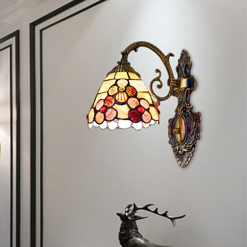 Bowl-Shaped Wall Mount Fixture Stained Glass 1 Light Wall Lighting with Flower Pattern in Antique Brass