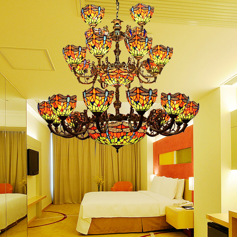 Iluminación de lámpara de lámpara de libélulas de 32 luces Tiffany vidrieras de 3 niveles luz colgante