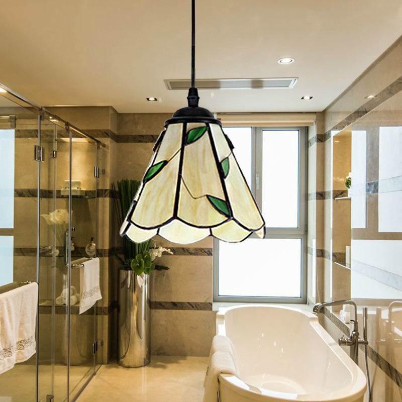 Silver/Black 1 Head Pendant Lamp Tiffany-Style Stained Glass Tapered Hanging Light Fixture with Leaf Pattern