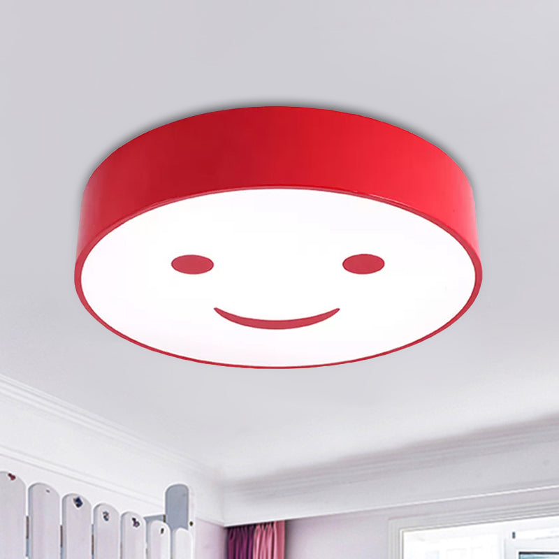 Plafonnier LED rond avec visage souriant pour enfants, en acrylique, rouge/jaune/bleu, proche du plafond, pour la maternelle