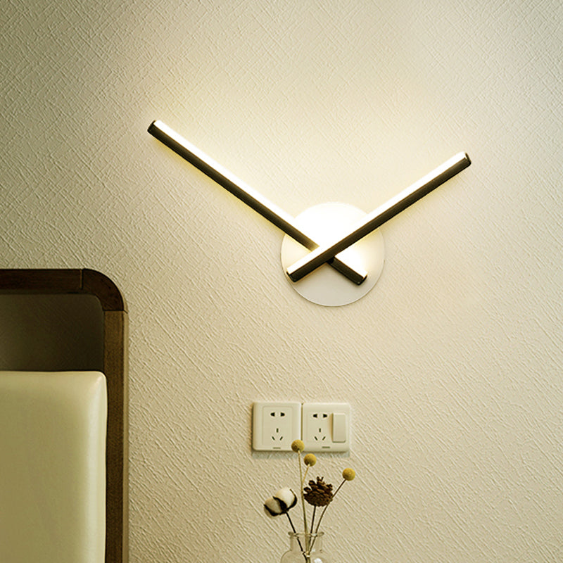 Overlapping Lines Metallic Wall Sconce Simplicity Black/White LED Wall Lamp Fixture with Round Backplate, Warm/White Light