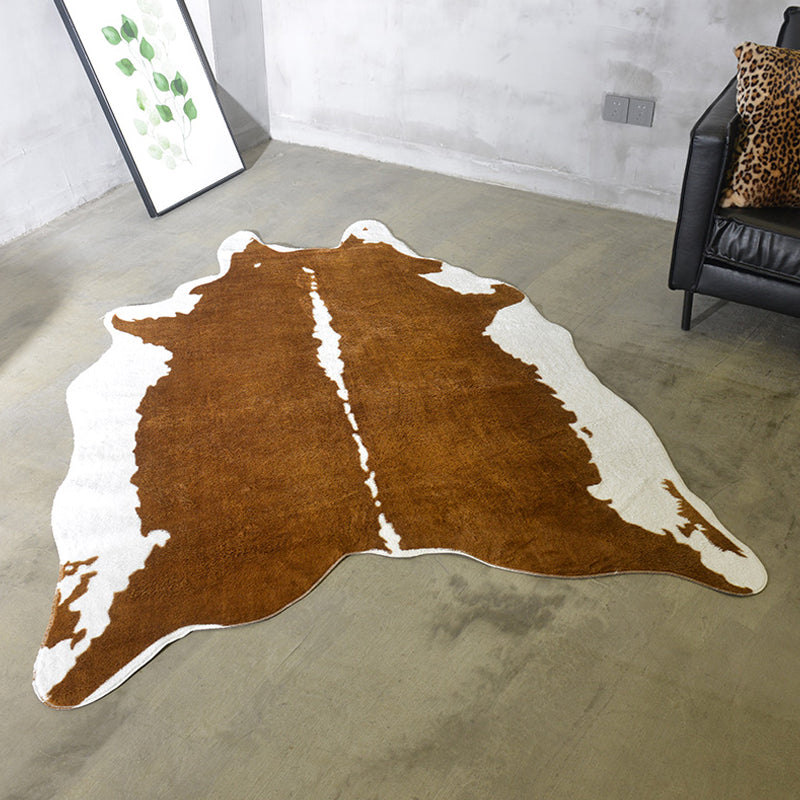 Modernisme Cow Skin Match Tapis Blanc et Black Polyester tapis lavable pour animaux de compagnie pour animaux de compagnie pour le salon