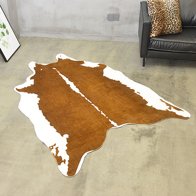 Modernisme Cow Skin Match Tapis Blanc et Black Polyester tapis lavable pour animaux de compagnie pour animaux de compagnie pour le salon