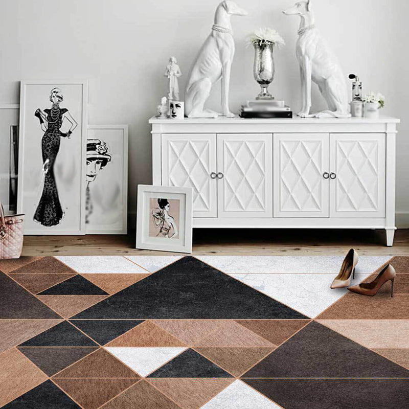Novelty Geometrical Pattern Rug Brown Polyester Carpet Anti-Slip Pet Friendly Washable Rug for Home