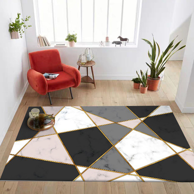 Black Geometric Pattern Rug Polyester Modern Rug Washable Non-Slip Pet Friendly Carpet for Living Room