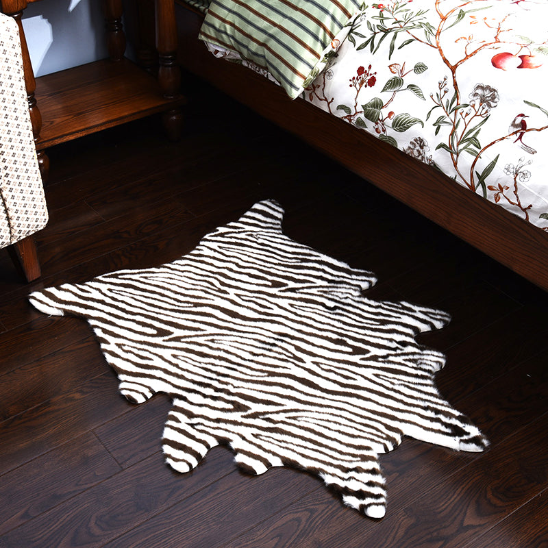 Black Study Rug Modern Zebra Striped Pattern Rug Polyester Anti-Slip Backing Area Rug