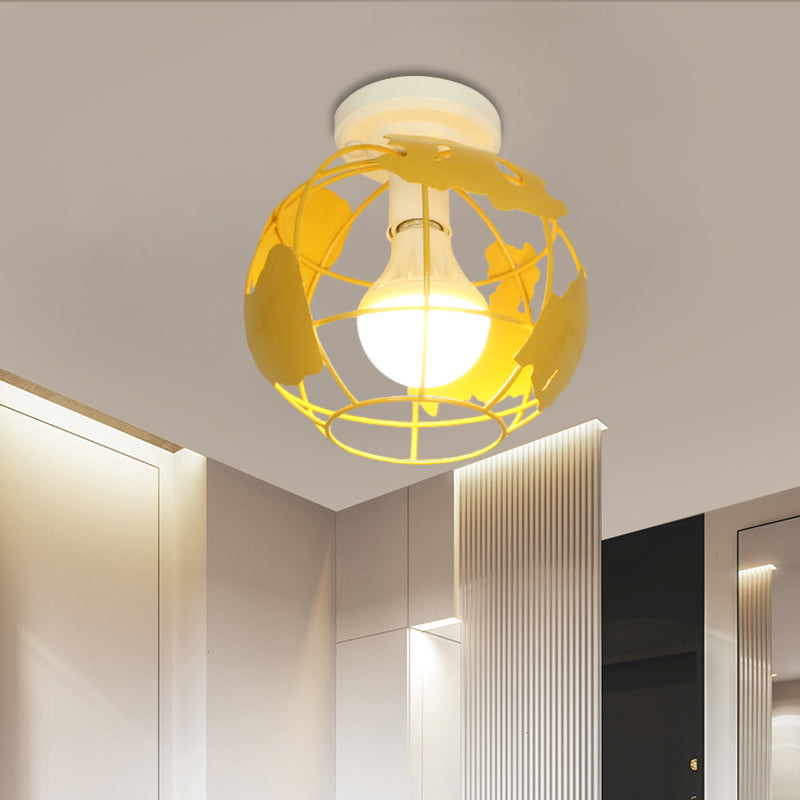 Globe Metallic Flush Mount Light con ombra a gabbia Stile industriale 1 corridoio con soffitto in nero in nero/rosso