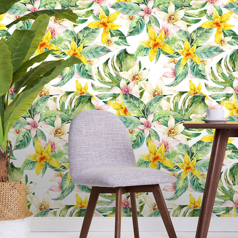 Green and Yellow Modernism Wallpaper 29.1 sq ft. Blossoming Flower Wall Covering for Accent Wall