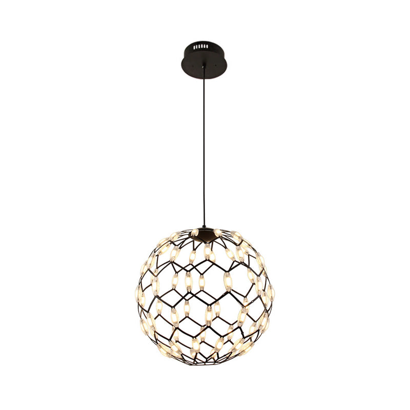 Design Hollow Metal Globe Chandelier LED contemporain lampe de suspension en noir / blanc
