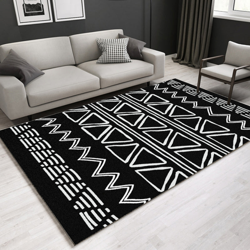 Lovely Multi Color Triangle Rug Synthetics Modern Area Carpet Machine Washable Rug for Living Room