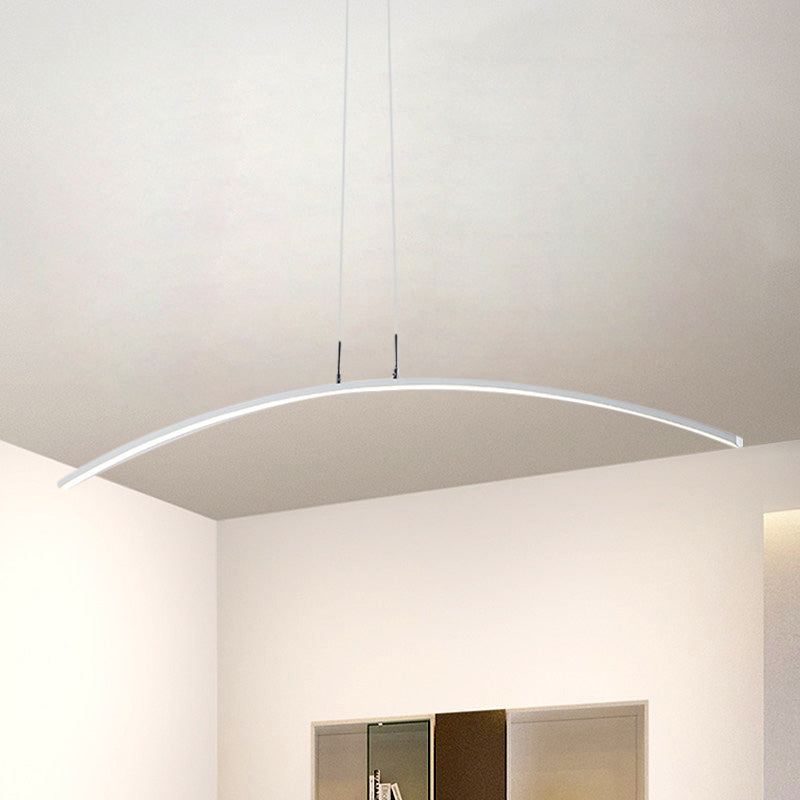 Lampada dell'isola Arch Black/Nero Simplicity Iron Iron Accoglienza a sospensione LED Apparecchiatura in luce calda/bianca sul tavolo da pranzo