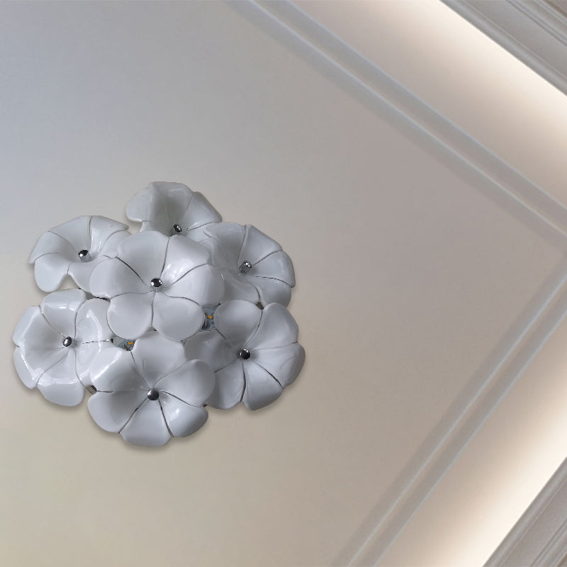 Plafonnier en forme de fleur pour chambre à coucher adulte, une tête en métal, magnifique luminaire blanc encastré