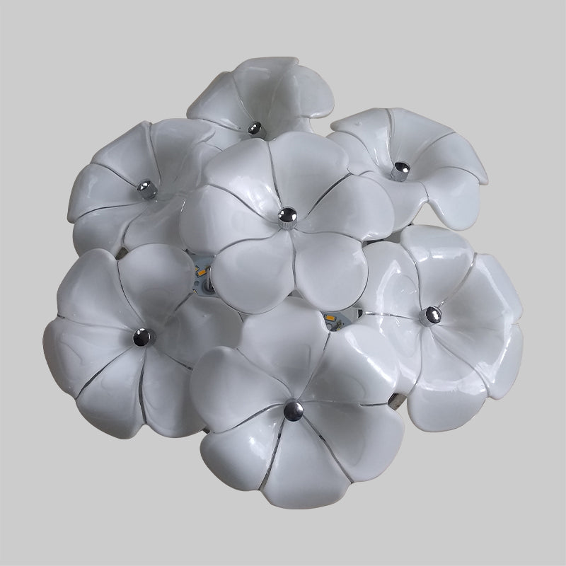 Plafonnier en forme de fleur pour chambre à coucher adulte, une tête en métal, magnifique luminaire blanc encastré