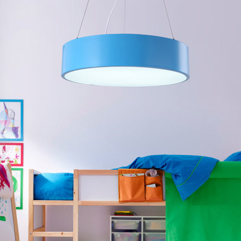Macaron trommelvormige hanglamp metaal kinderschool led hangende verlichtingsarmatuur in rood/geel/groen, 16 "/19.5" dia