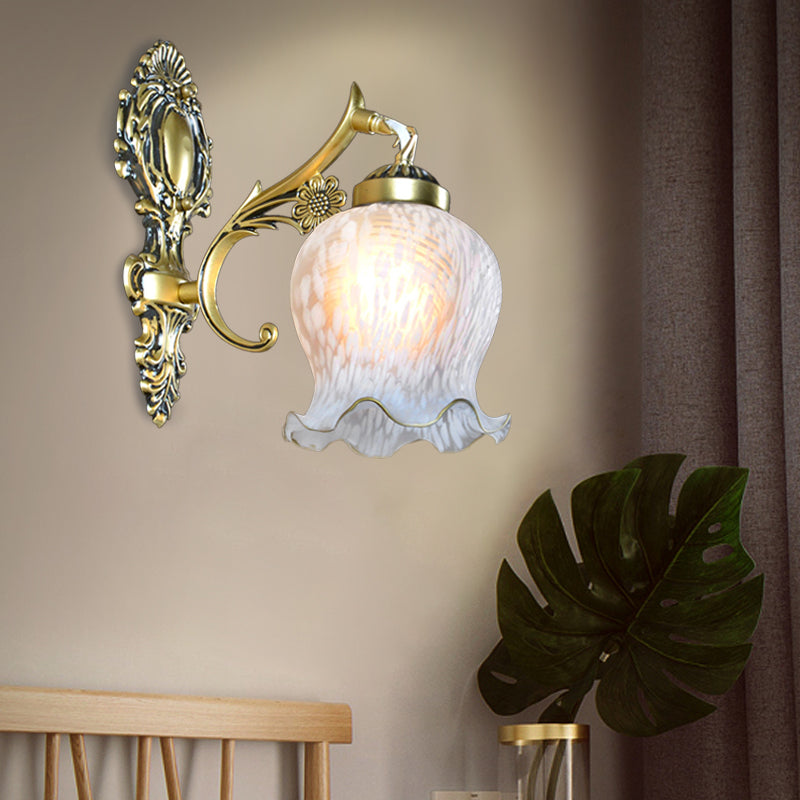 Weiße Glasgold Wandhalterung Lampe gedruckte Blume einzelner Kopf Land
